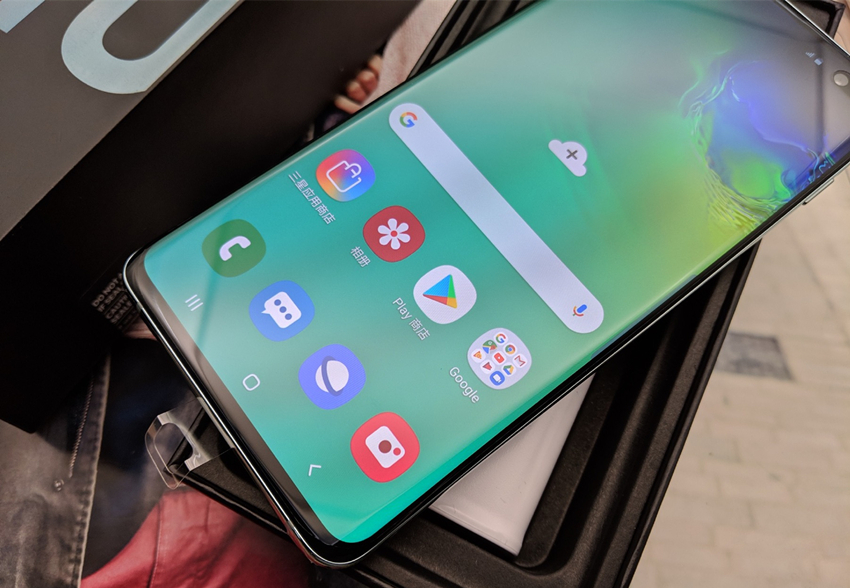 三星s10+开箱琉璃绿,三星s10+港版
