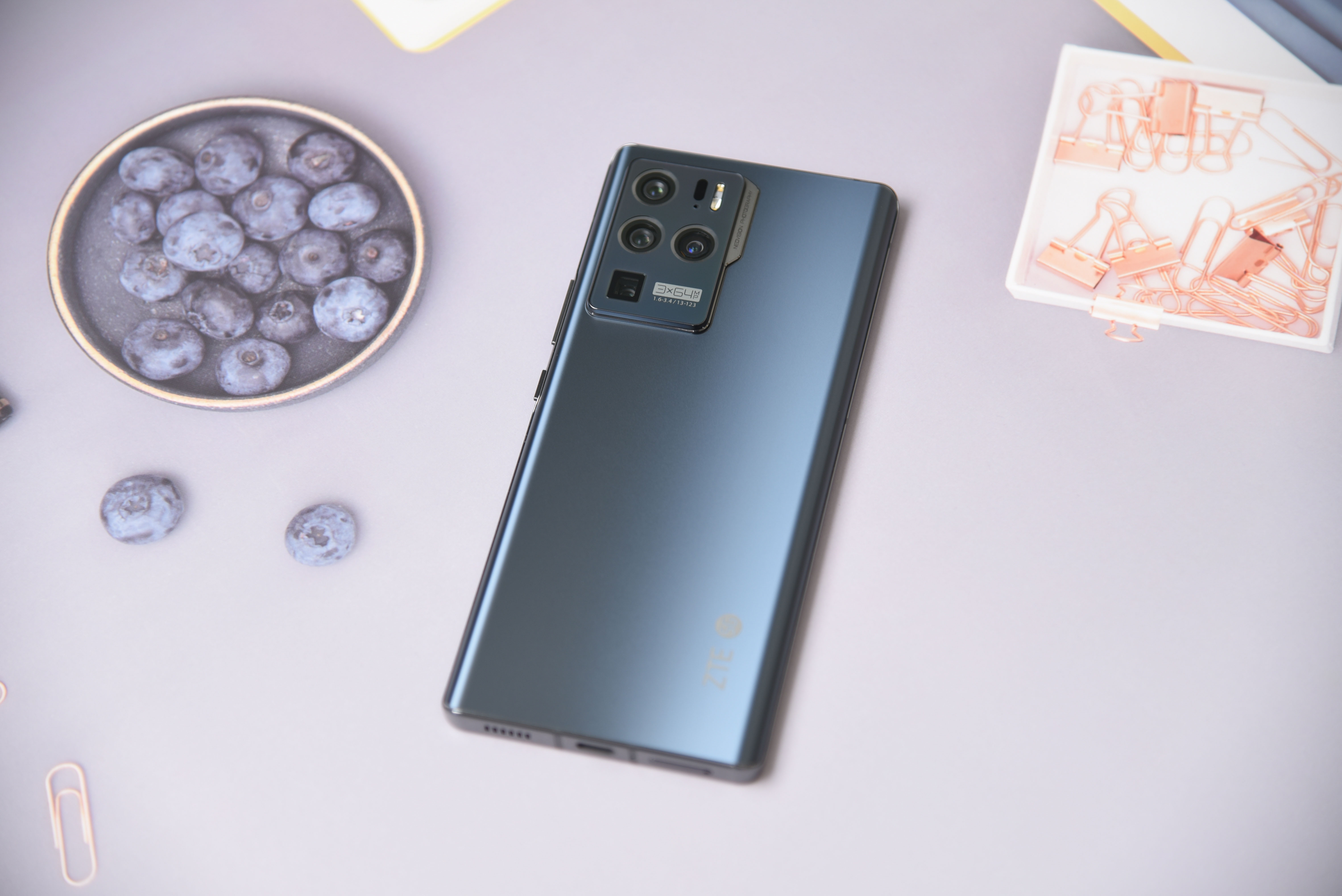 中兴axon30pro测评小白测评,中兴axon30ultra三千新机能入手吗