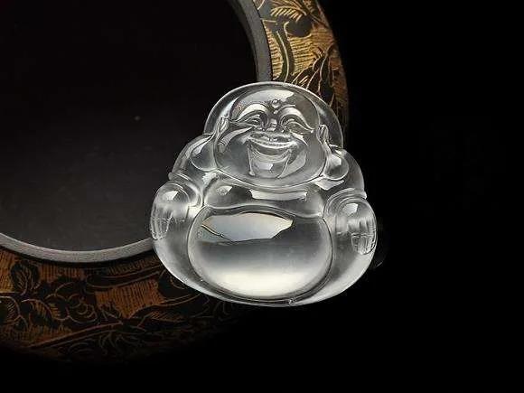 a翡翠和b翡翠对照图,a翡翠与b翡翠硬度