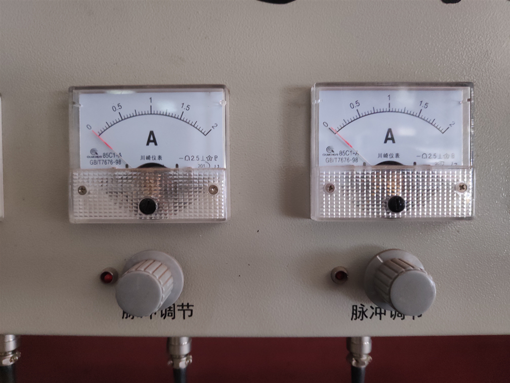 电瓶车电池硫化严重怎么修复,脉冲充电器能修复电瓶硫化吗