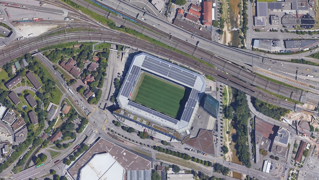 欧联决赛球场在哪,欧联杯主场优势