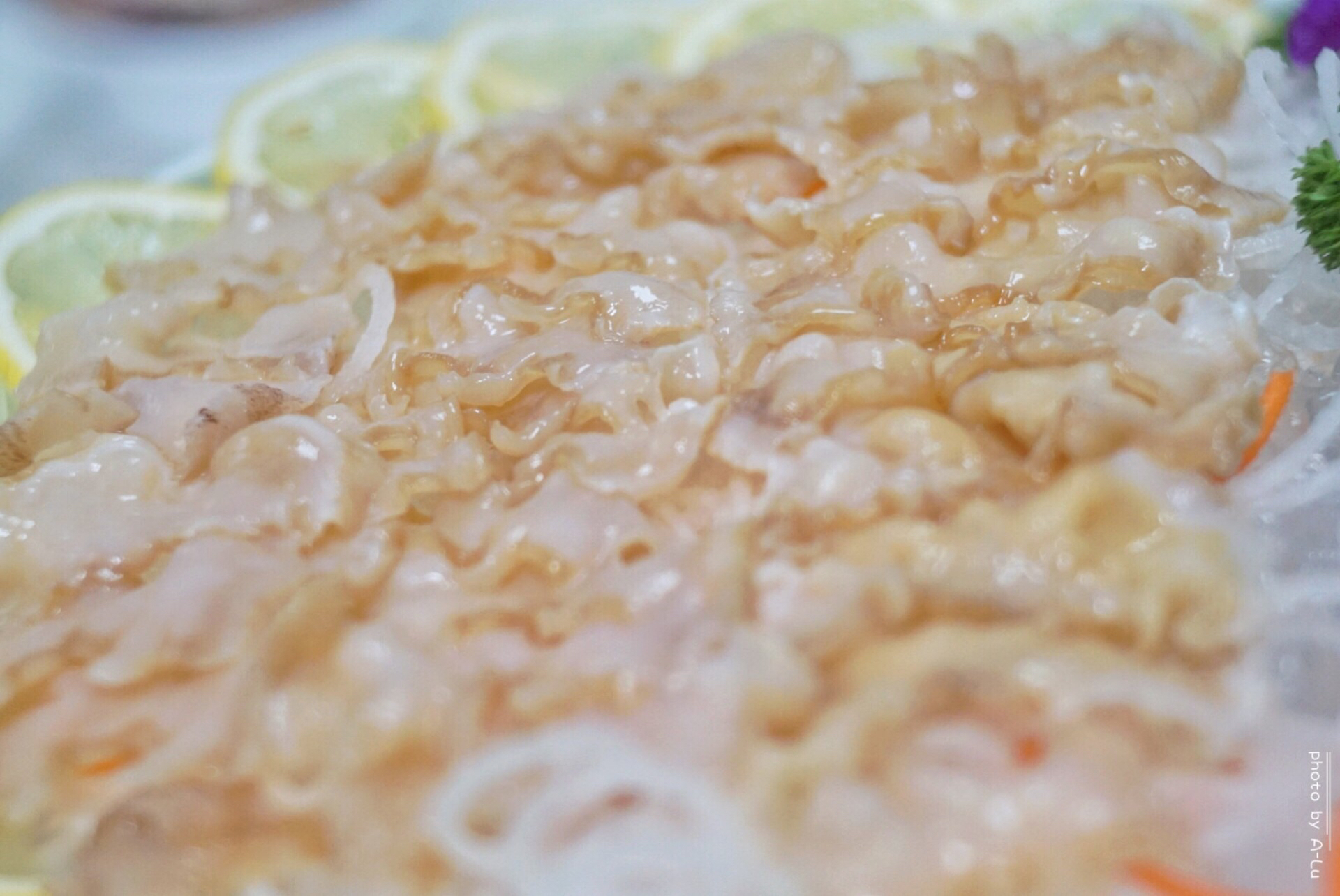 来来海鲜，旧店迁新址，老板直说我们家的菜都好吃，来过都想再来