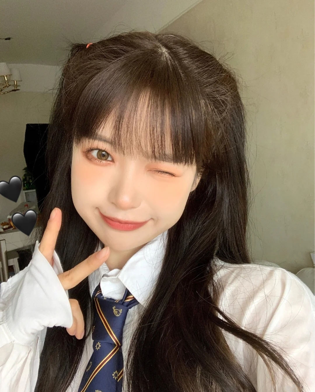 空气刘海不想留了怎么变八字刘海,今年不再流行空气刘海