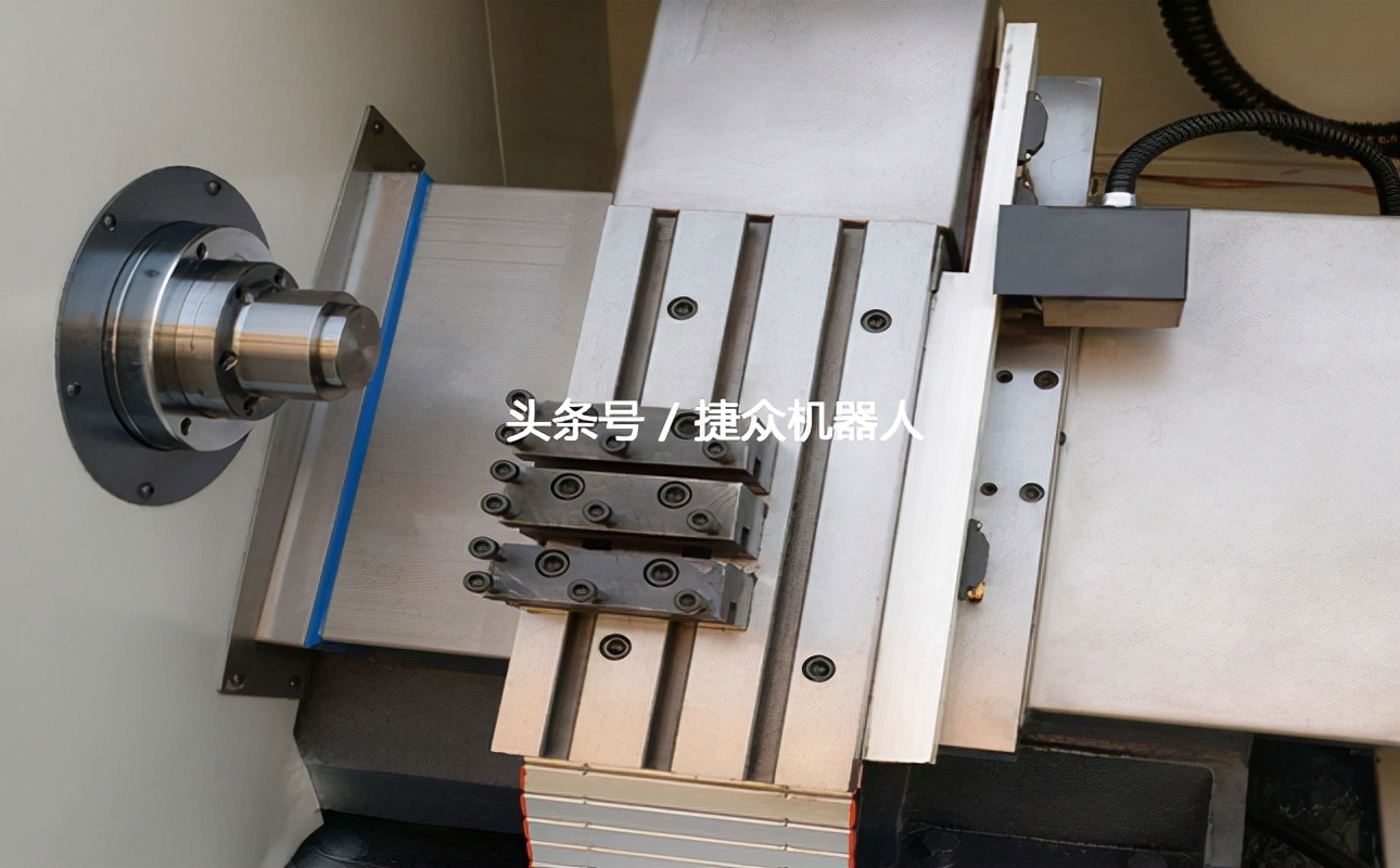 什么是数控车床排刀机,排刀数控车床做什么产品