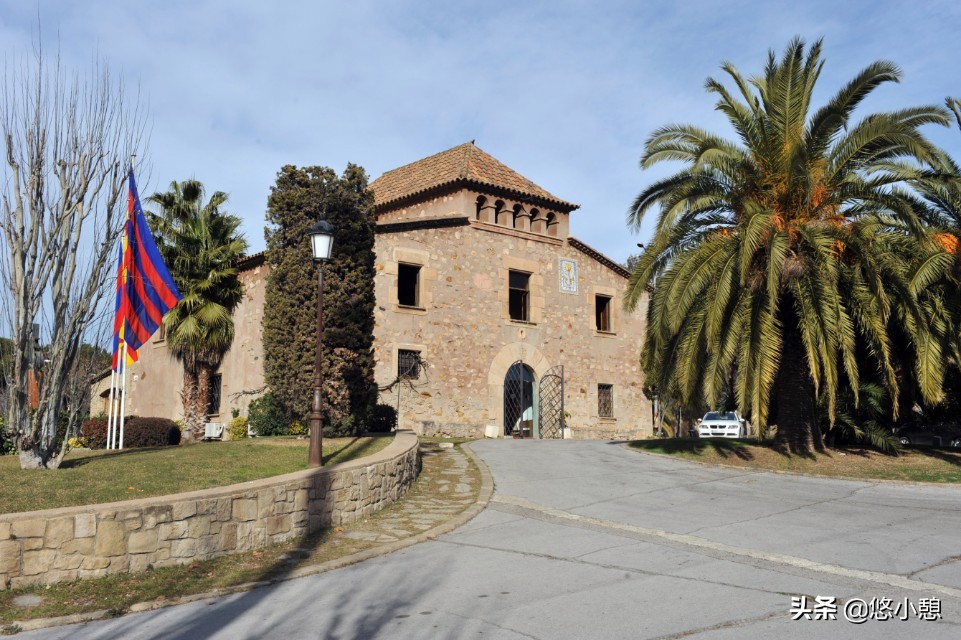 拉玛西亚青训营出来的巨星,瓜迪奥拉是拉玛西亚青训的吗