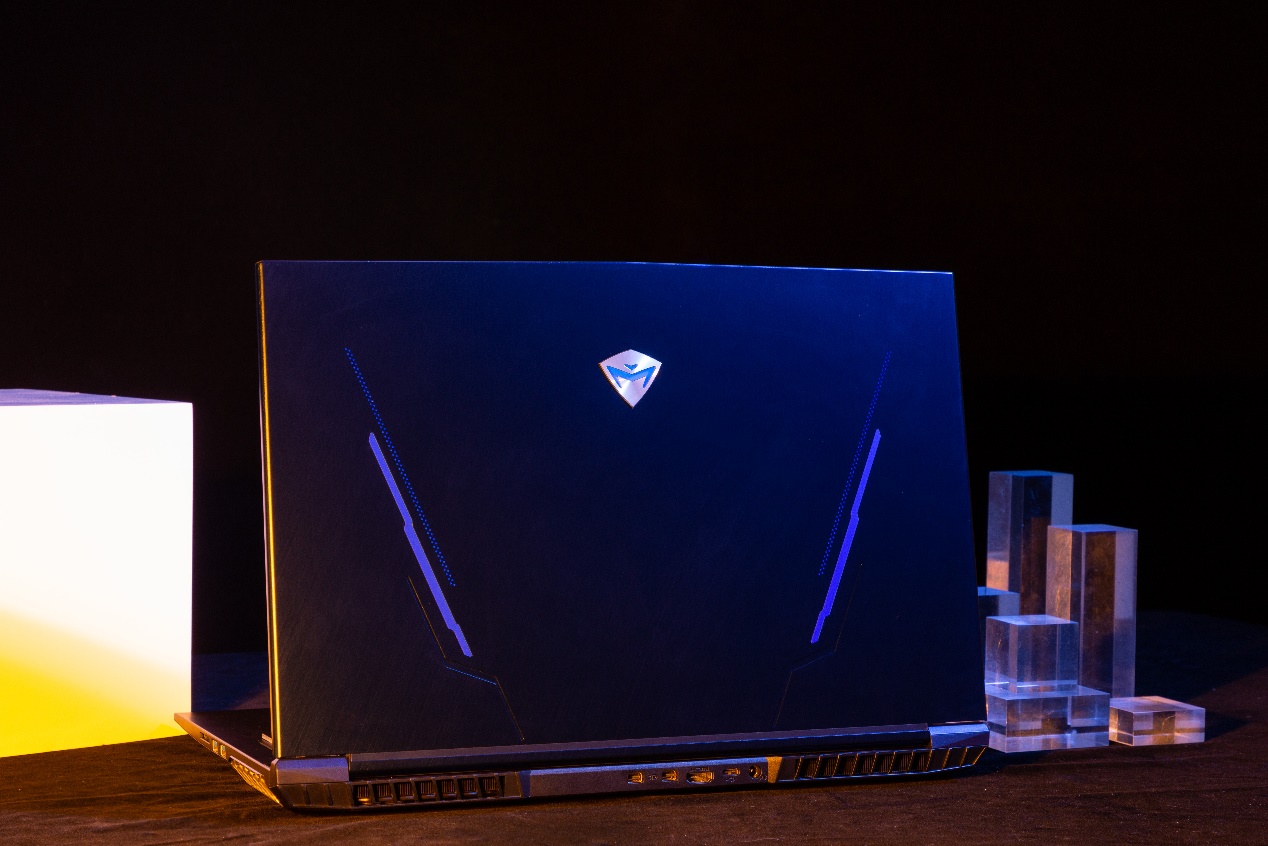 机械师游戏本f117v评测,机械师f117b游戏测评9代i7