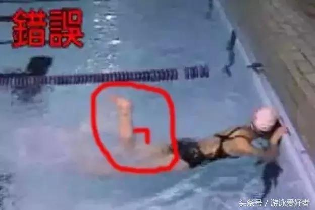 速泳25米自由泳速成,抬头式自由泳的速成方法