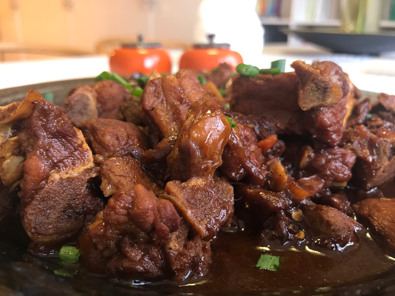 红烧排骨的家常做法最正宗的做法,红烧排骨最正宗的做法和步骤