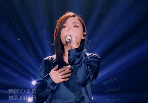 邓紫棋会成为新一代天后吗,邓紫棋被评为中国华语乐坛天后