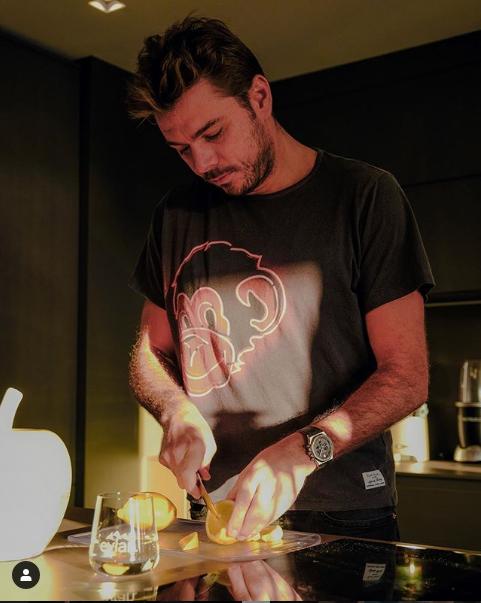 怎么锻炼自拍技巧,锻炼自拍必学的10个姿势