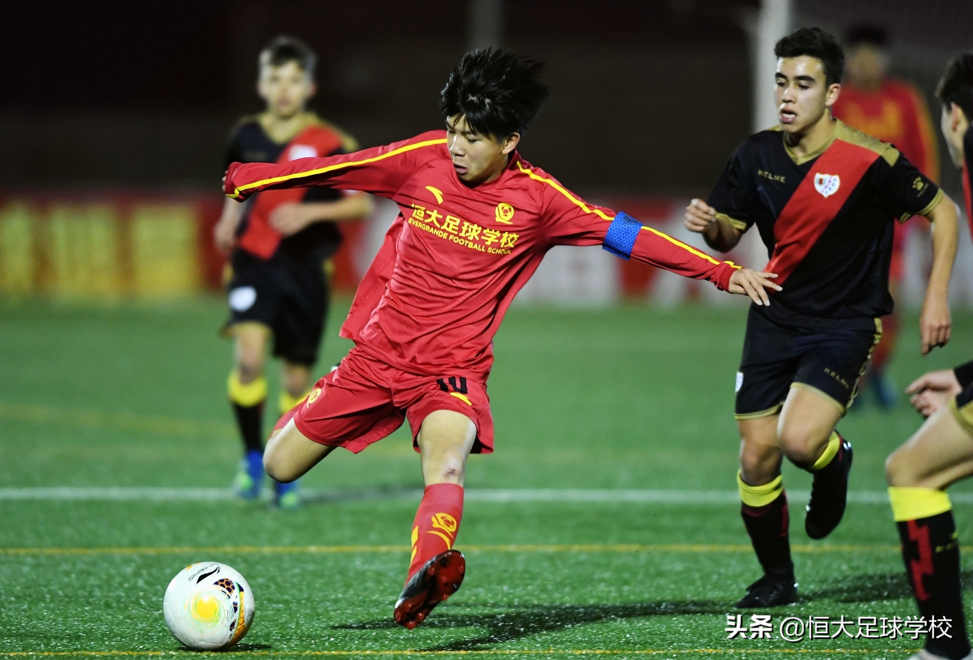 马德里足球世界杯对巴拉多利德,2019恒大马德里足球冠军赛