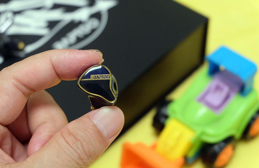 久戴不痛不入耳高音质运动耳机,耳塞式运动耳机测评