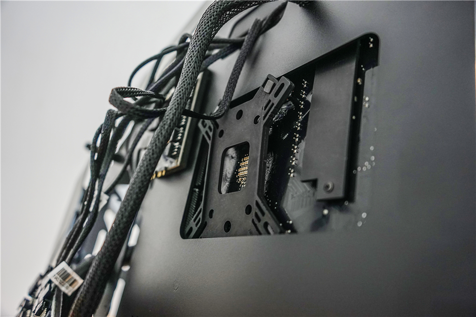 科技以灯为本，3600X+B450+BMR-24水冷+大水牛铁血战士机箱装机秀