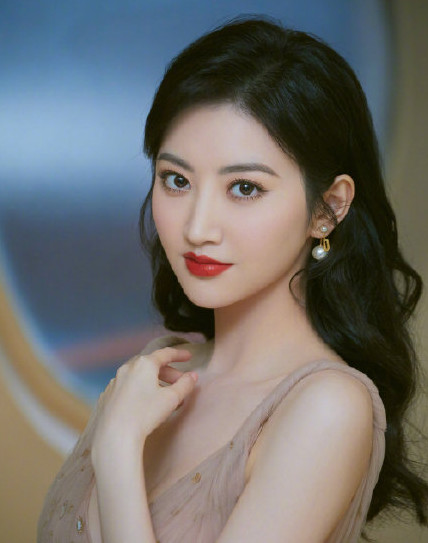 张继科空降聊天室，自爆不过情人节，疑似与景甜分手