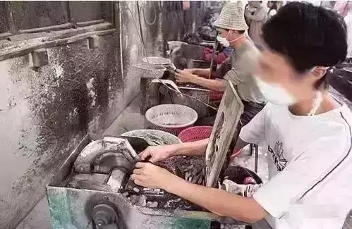 原来这些石头都是烤箱里做出来的,各种各样的石头做法