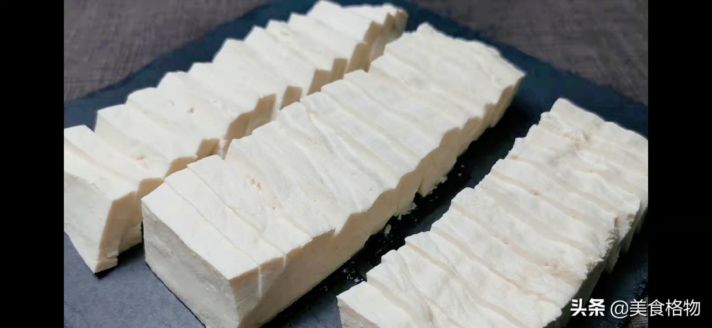 一斤黄豆怎么用白醋做豆腐,黄豆浆里点一勺白醋瞬间变豆腐