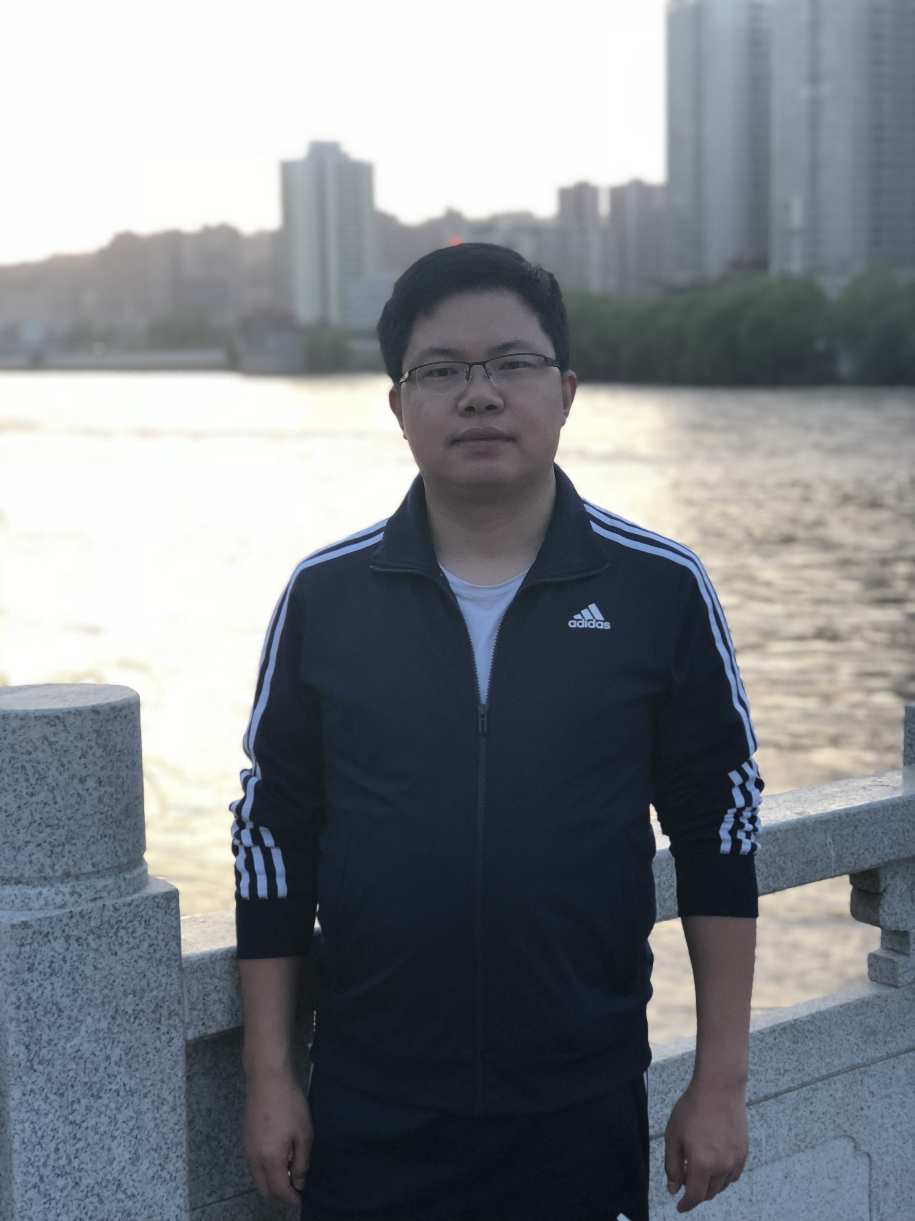 中校军官写出《改革强军赋》，纵论史上最牛军改