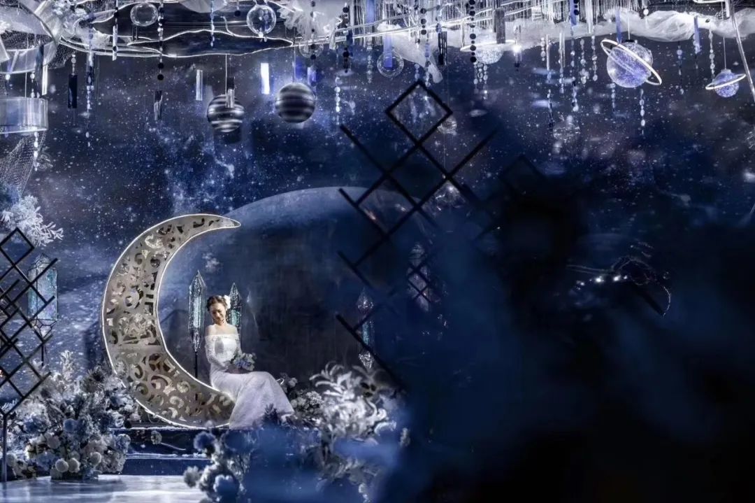 一场神秘浪漫的星空的婚礼,神秘浪漫的蓝色星空婚礼