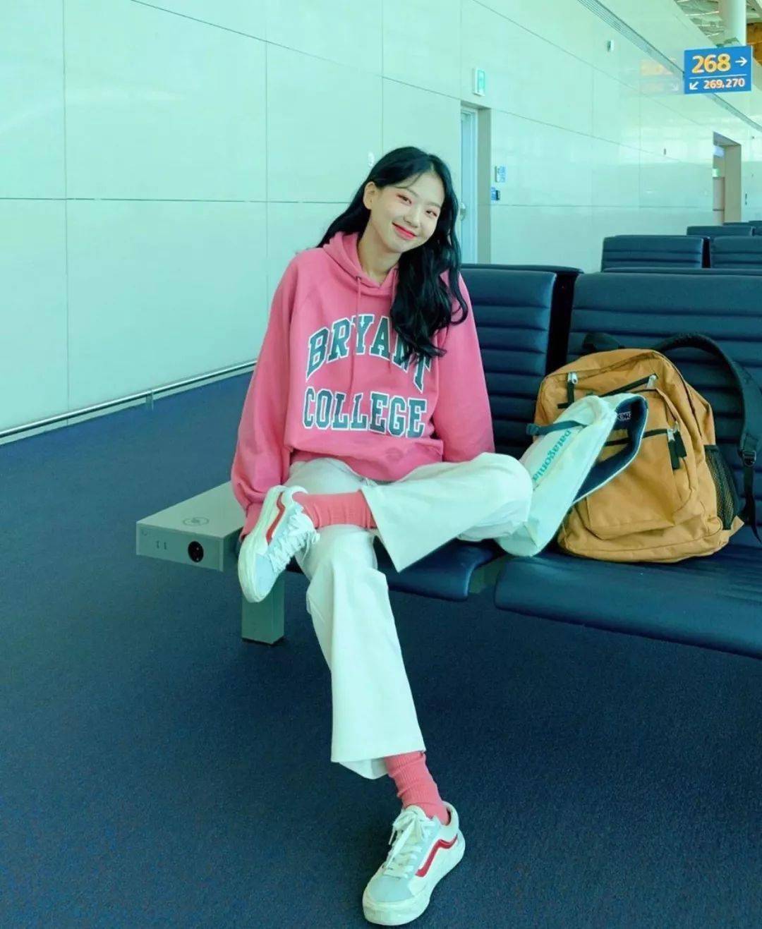 卫衣上带子怎么穿才好看,卫衣带子系法最简单慢动作