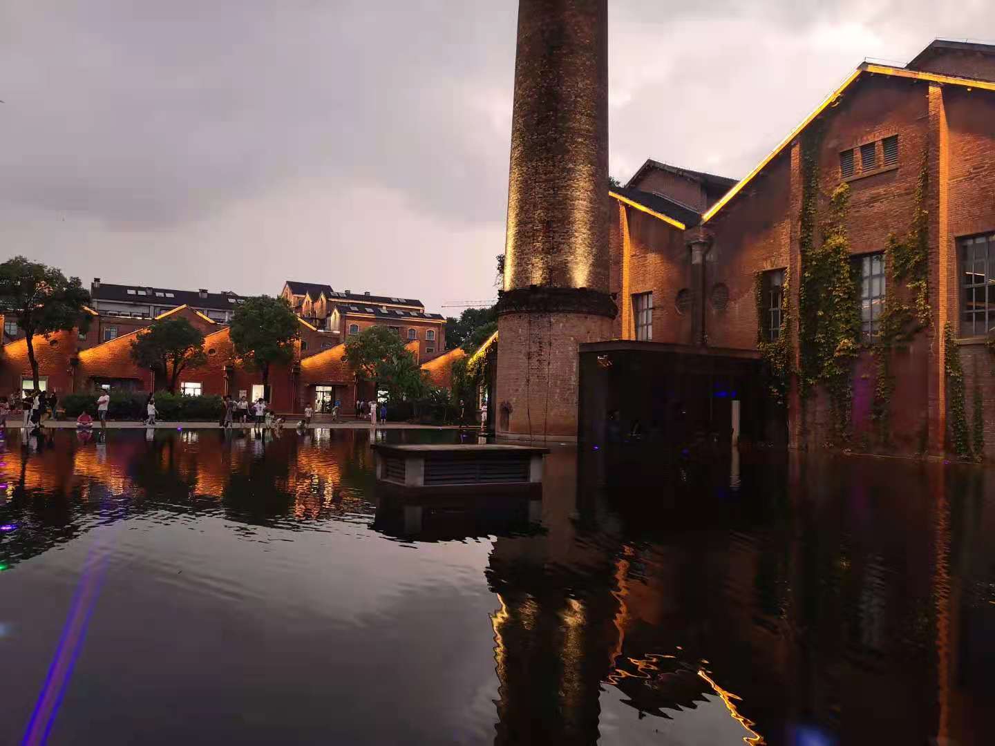 景德镇玲珑瓷哪里买,景德镇青花玲珑瓷茶壶