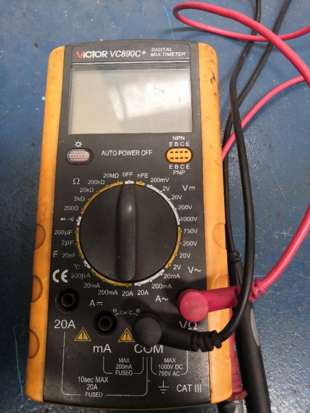 牛角电风扇嗡嗡响就是不转,落地电风扇通电嗡嗡响扇叶不转