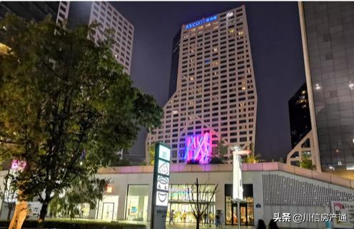 成都最赚钱4大购物中心笑掉牙对话，竟说出外地人心声