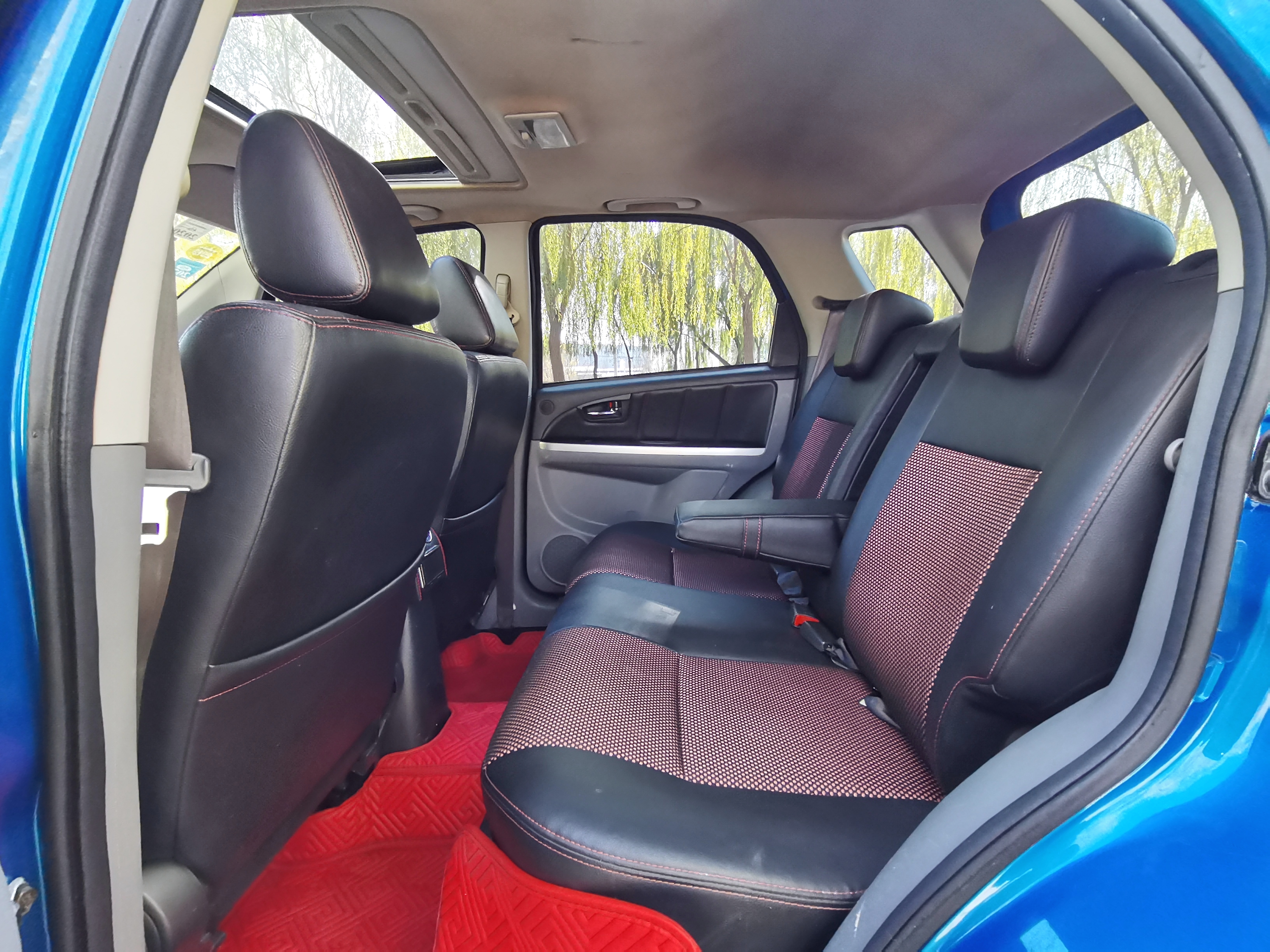 试驾测评铃木天语sx4冠军版,新款铃木sx4最新试驾