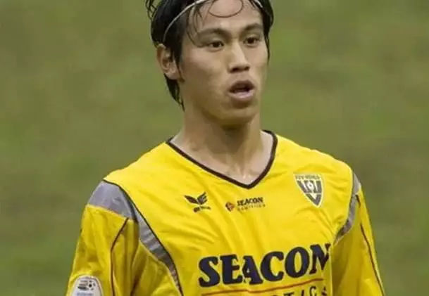 ac米兰最弱10号图片,ac米兰的9号魔咒到底有多恐怖