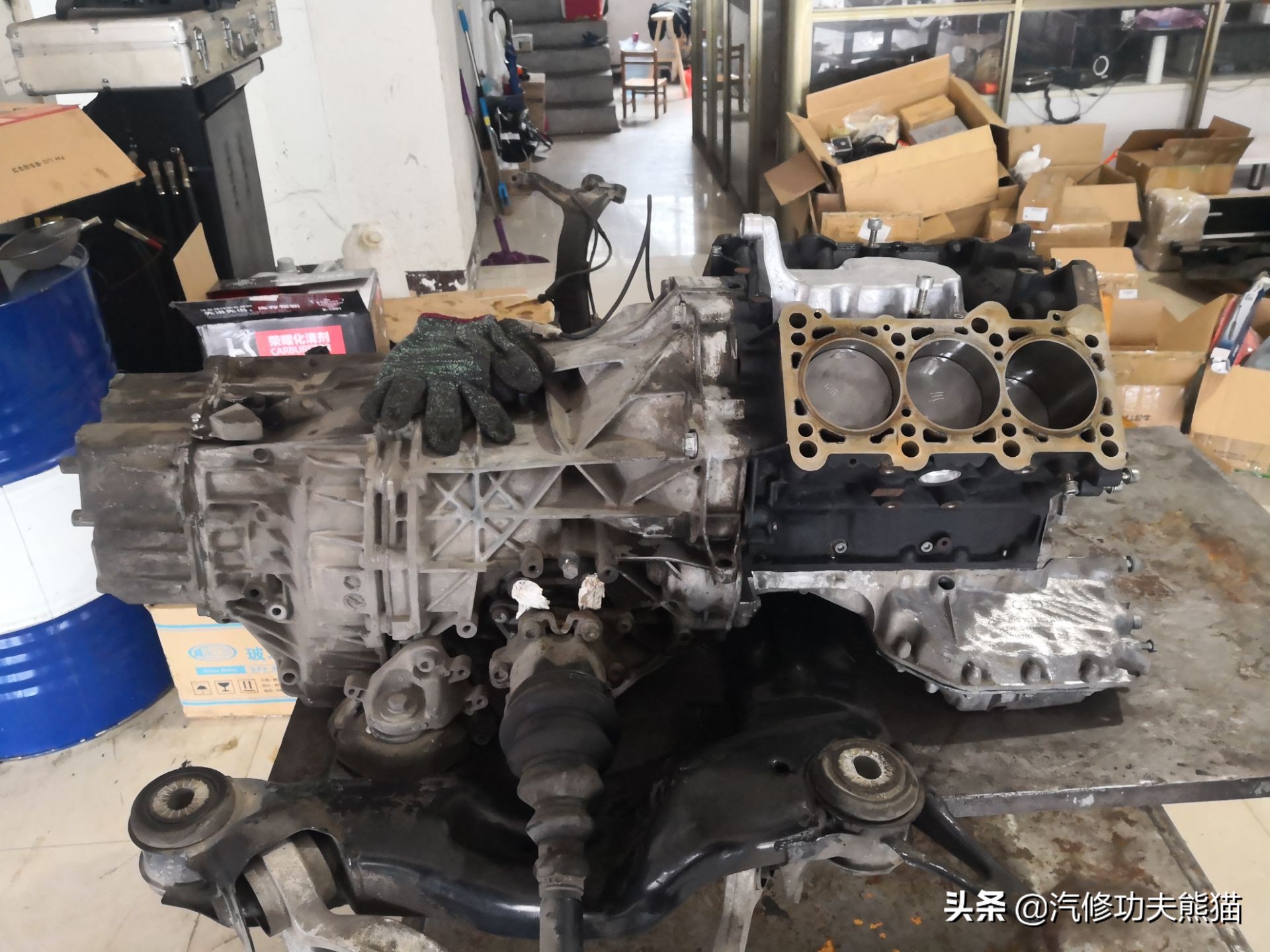 2003年老奥迪a6,2012年奥迪a6经典