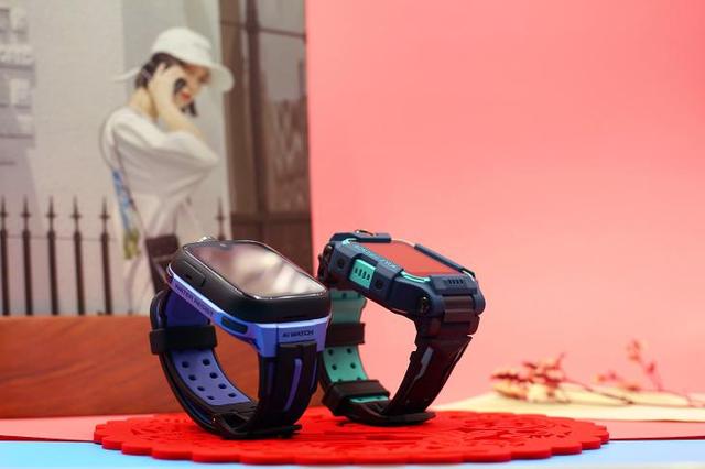 小天才儿童手表和小寻y2s对比 (小寻儿童手表y2和z7哪个好)