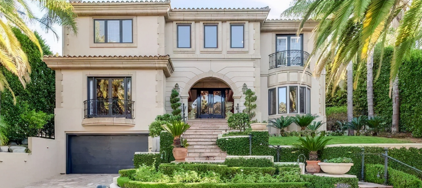 董卿李维嘉,牵一发而动全身与连锁反应的区别