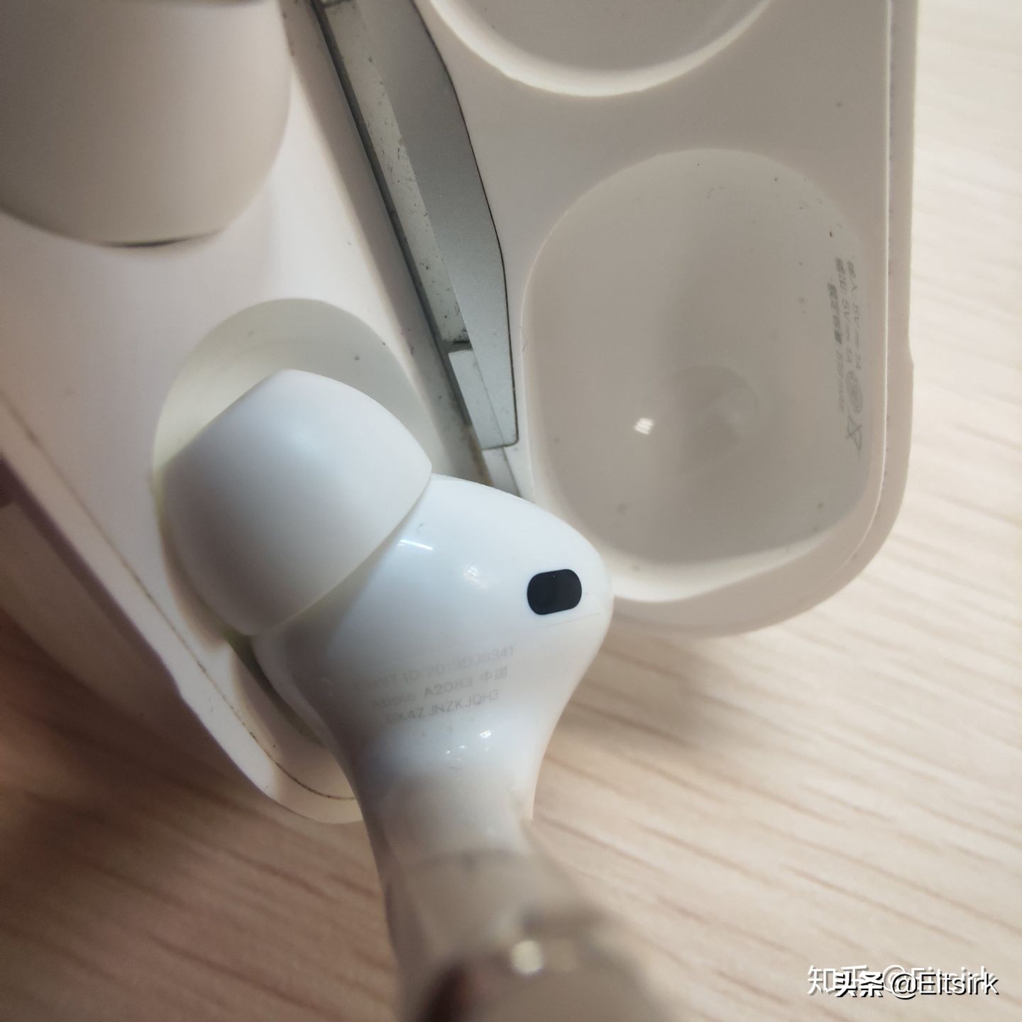 闲鱼买的airpodspro怎么去验机,闲鱼上买airpods3代几百块值得买吗