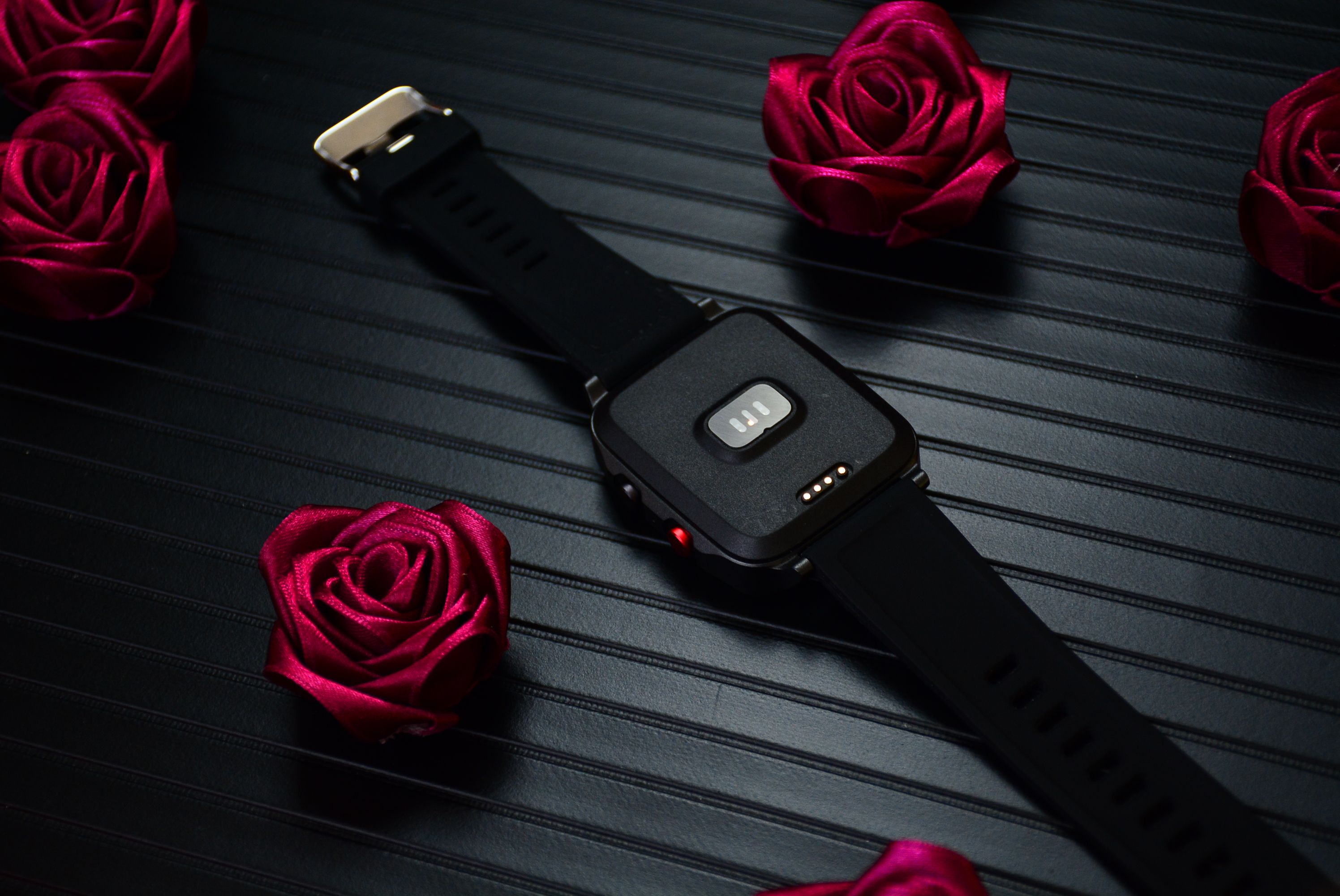 父母不来城里，只在老家，我用360手表Pro监测他们健康