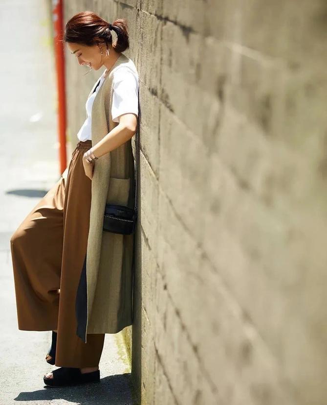 马甲各种风格的穿搭,时髦洋气马甲推荐内搭外穿都好看