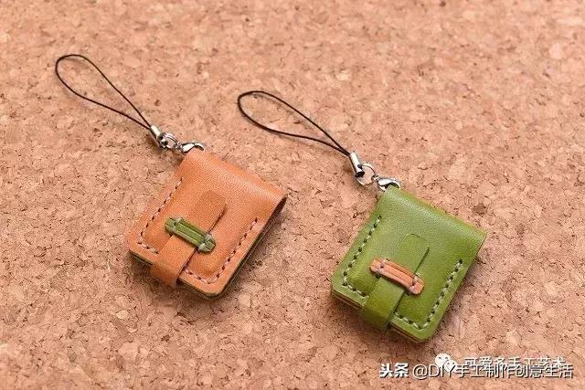 用旧衣服做包包挂饰,旧物袋子做挂件包