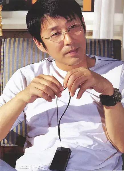 李雪健张译的“清醒”，撕开了多少明星的遮羞布？