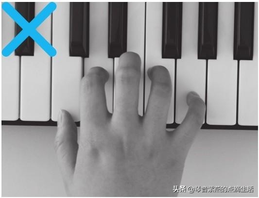 电子琴教学入门弹奏一首母亲,电子琴初学入门教程母亲