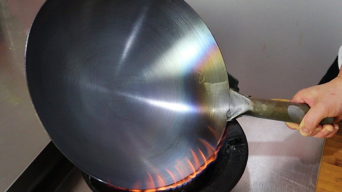 不粘锅涂层是否有毒如何鉴别,有不粘锅涂层的锅有毒吗