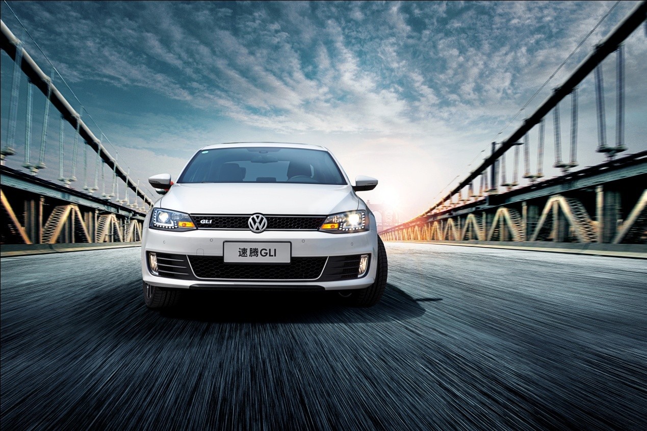 大众新宝来和迈腾哪个好,一汽大众宝来和新宝来