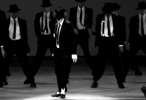 迈克尔杰克逊你并不孤独歌词,你并不孤独迈克尔杰克逊