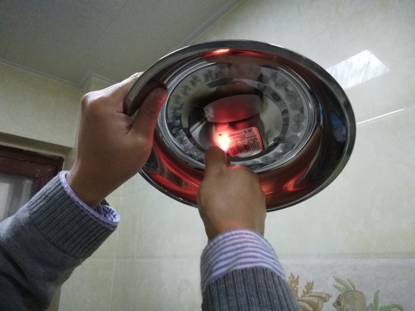 如何去除碗碟上的标签,碗碟的标签怎么去除