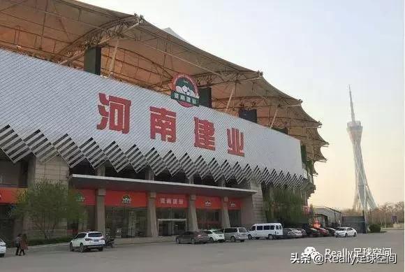 抗击疫情的一种爱是什么,足球接力共同抗击疫情