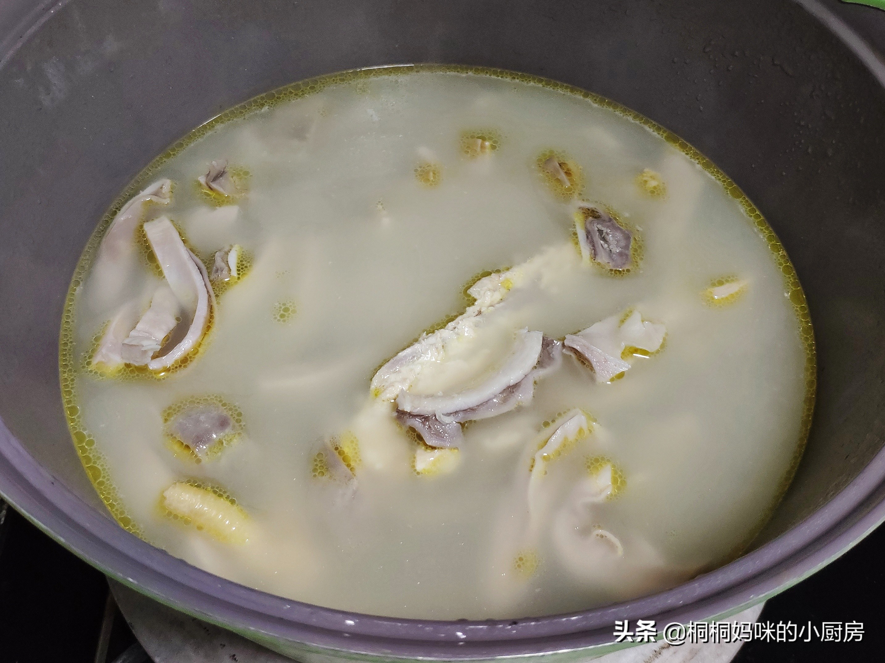 火锅成品浓汤怎么做,怎样做火锅底料汤才好喝