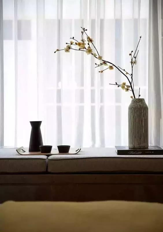 带飘窗的客厅缺点是什么,带飘窗的房间不方便