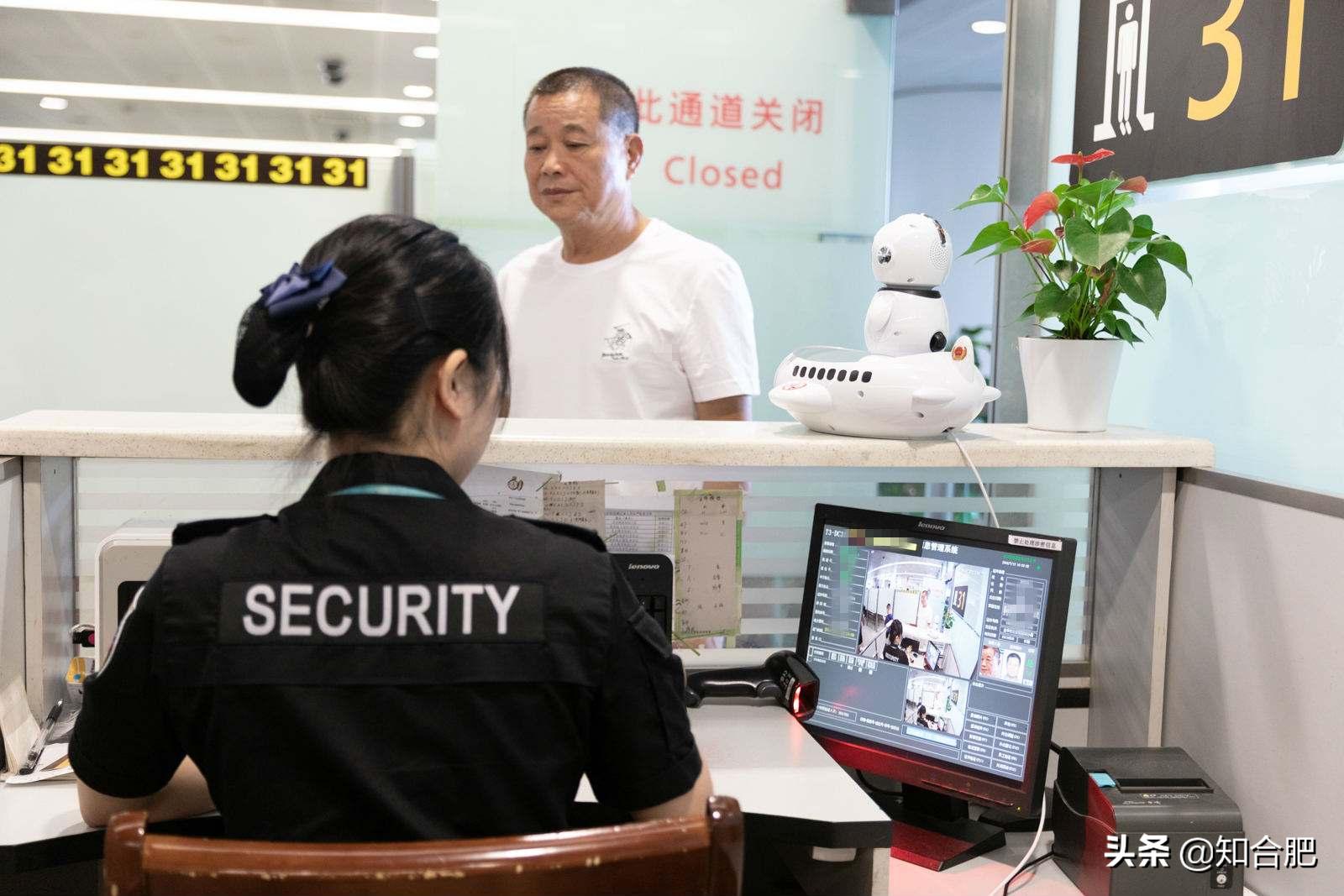 为什么坐飞机带充电宝会着火,坐飞机不托运充电宝能带上去吗