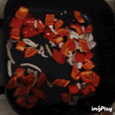 番茄鸡蛋焖饭做的意面,番茄花甲虾仁意面