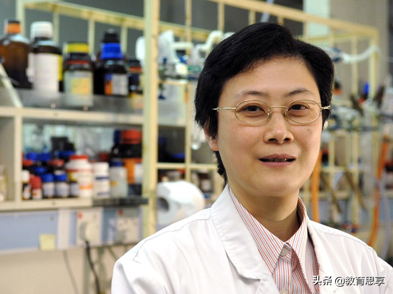 化学“艺术家”任咏华：38岁当选中科院院士，49岁是美国外籍院士