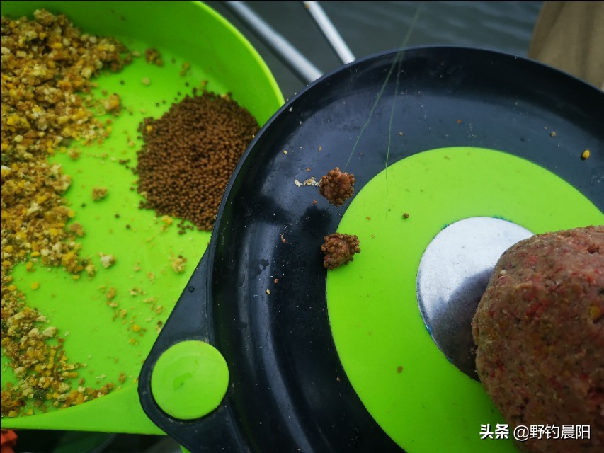 冬天钓点小杂鱼太多如何处理,野钓常遇的杂鱼冬天野钓小杂鱼多