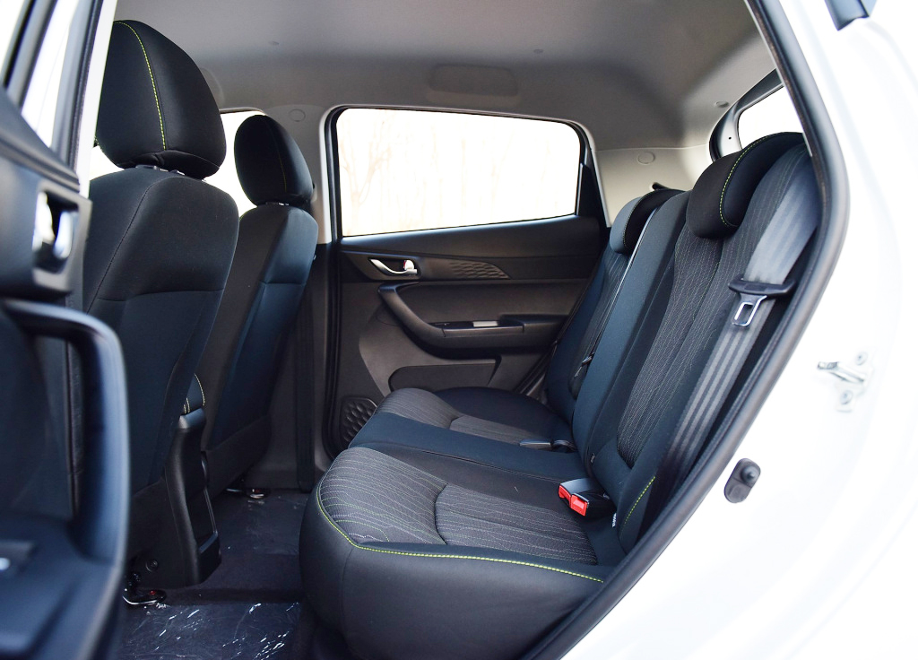 五门五座续航400小型纯电,长安奔奔新能源五门五座续航300