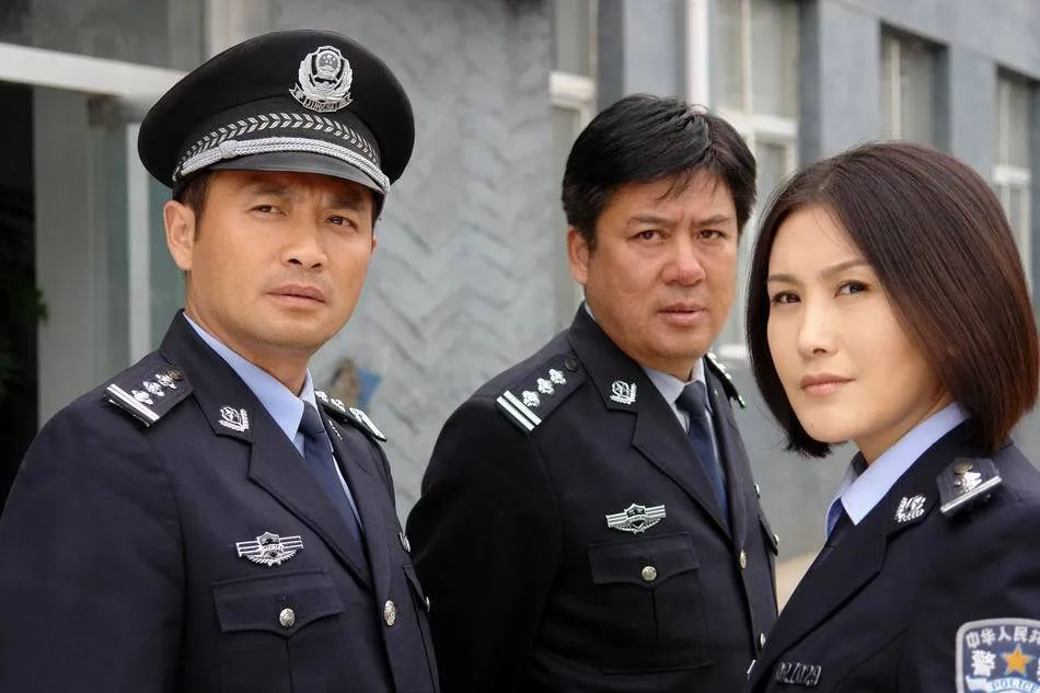 中国警服变迁的历史意义,警服变迁可以折射出什么